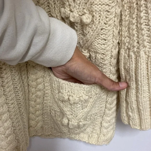 Hand Knit Wool Cable Hoodie Sweater Cream Chunky Flared Cuff Cottage Core Medium - Picture 10 of 12